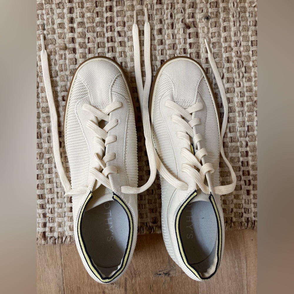 Rothy's Lace Up Sneakers - size 8